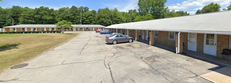 Courtesy Motel - Web Listing (newer photo)